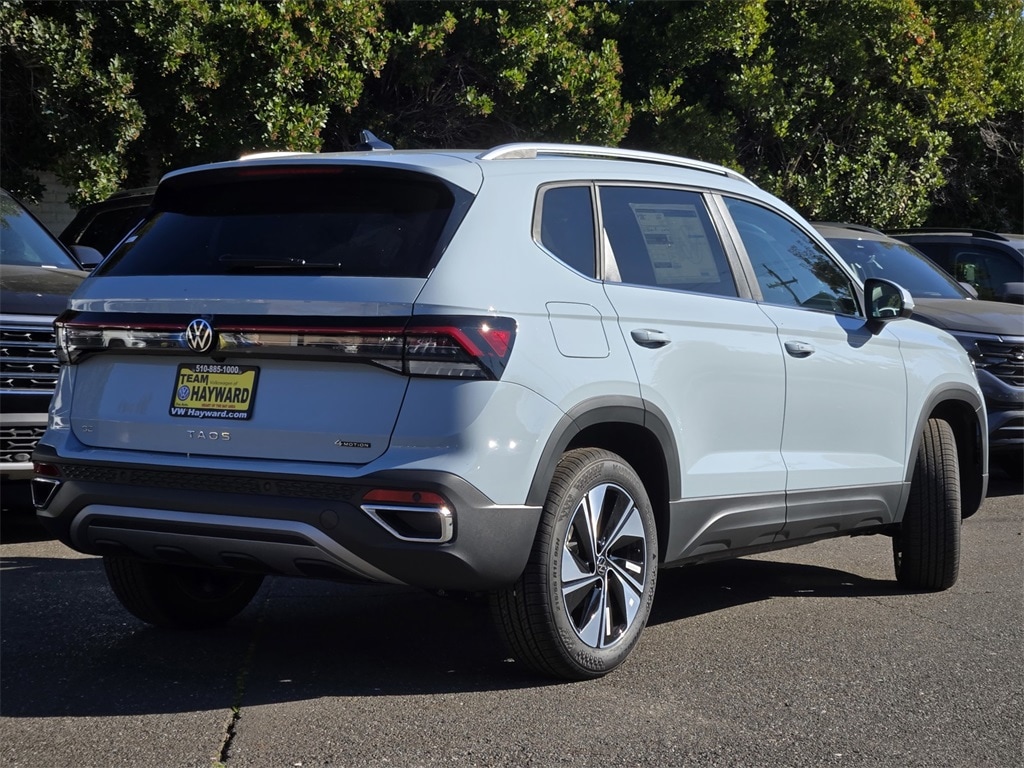 New 2026 Volkswagen Taos 1.5T SE SUV