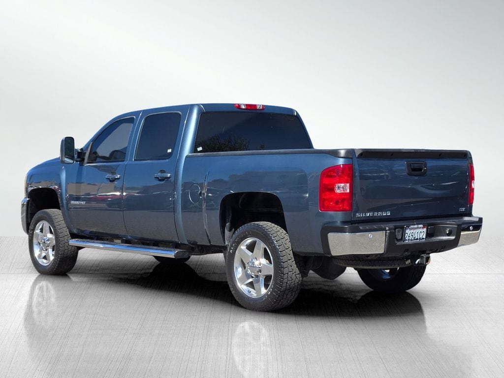 2010 Chevrolet Silverado 2500HD LTZ photo 5