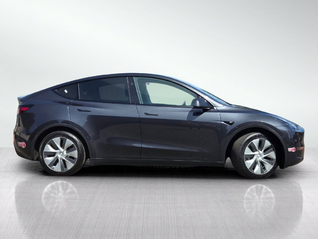 Used 2024 Tesla Model Y Long Range SUV