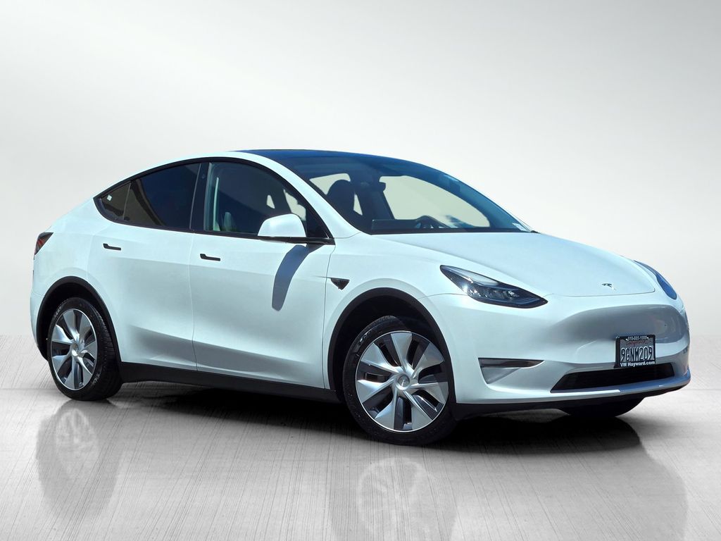 Used 2023 Tesla Model Y Long Range with VIN 7SAYGDEE5PA121693 for sale in Hayward, CA