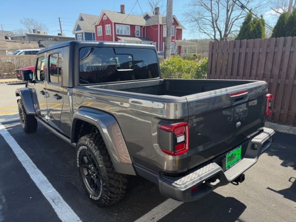 New 2026 Jeep Gladiator WILLYS 4X4 Pickup