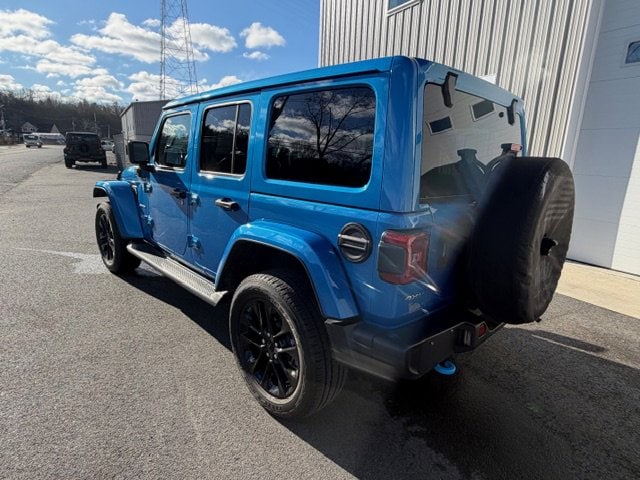 2022 Jeep Wrangler Unlimited Sahara 4XE - Photo 7