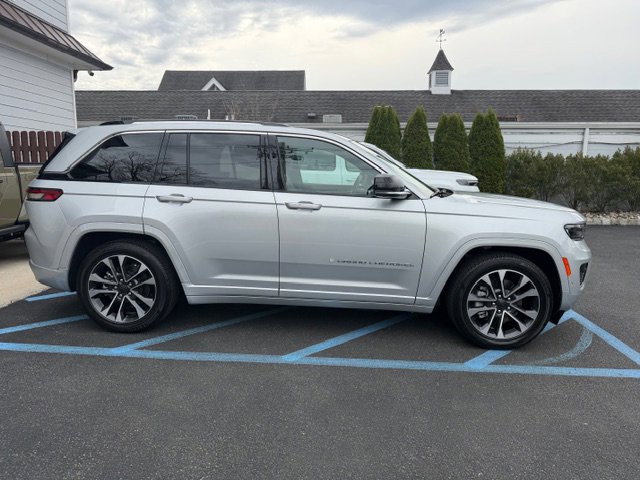 Used 2023 Jeep Grand Cherokee Overland 4xe with VIN 1C4RJYD69P8777824 for sale in Far Hills, NJ