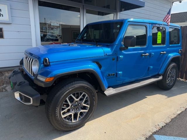 2025 Jeep Wrangler Sport Utility 