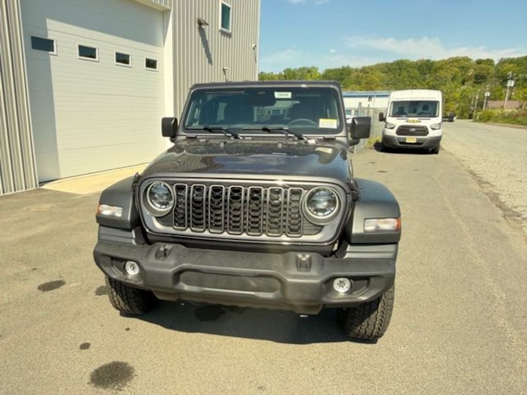 New 2026 Jeep Wrangler 4-DOOR SPORT S Sport Utility