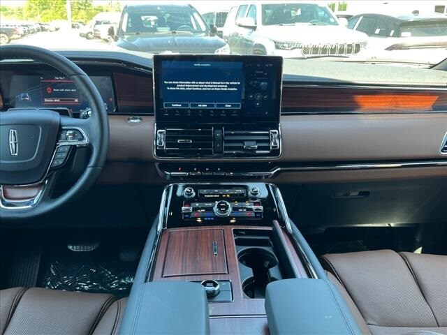 2024 Lincoln Navigator Reserve - Photo 13