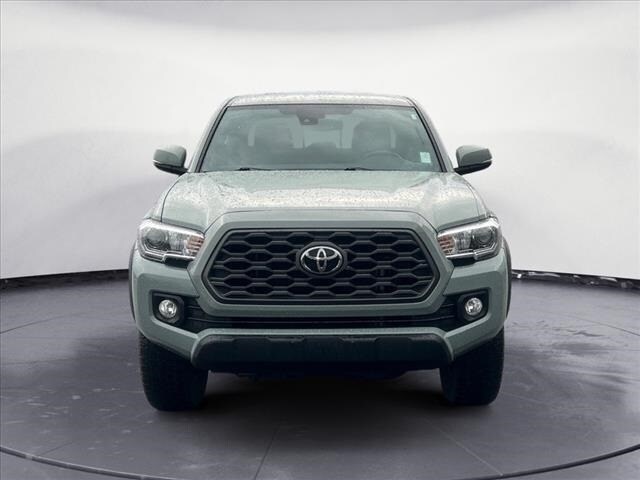 Used 2022 Toyota Tacoma SR with VIN 3TMCZ5AN3NM491100 for sale in Knoxville, TN