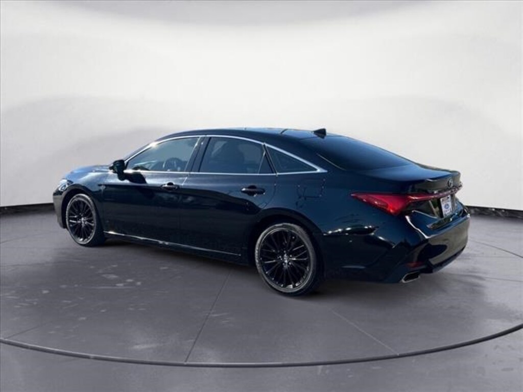 Used 2019 Toyota Avalon Limited Sedan