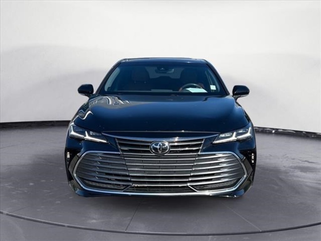 Used 2019 Toyota Avalon Limited Sedan