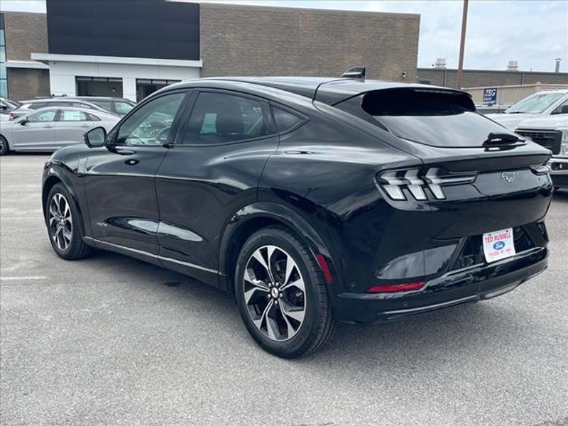 Used 2021 Ford Mustang Mach-E Premium SUV