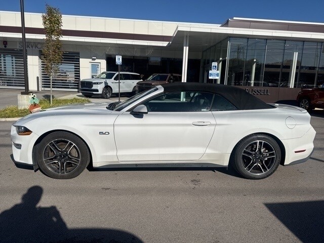 2022 Ford Mustang GT Premium Convertible photo 2