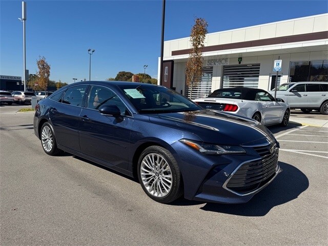 2020 Toyota Avalon Limited photo 3
