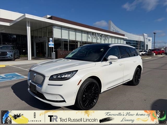 2021 Lincoln Corsair Reserve's photo