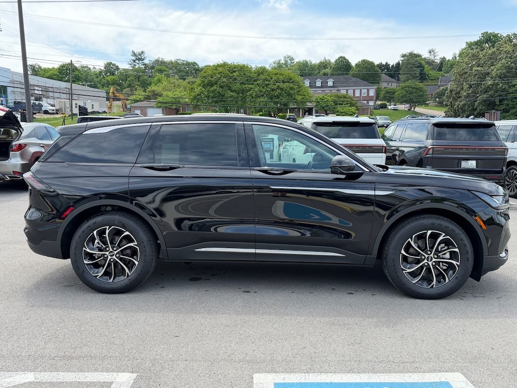 New 2026 Lincoln Nautilus Premiere SUV