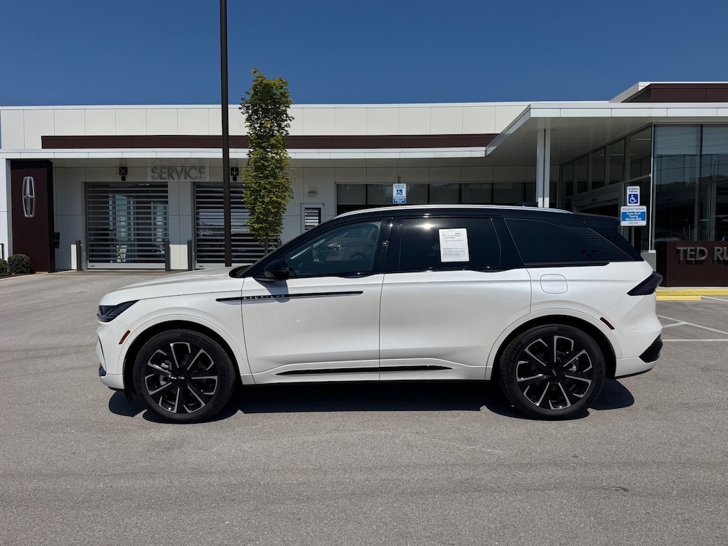 New 2026 Lincoln Nautilus Reserve SUV