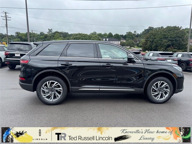 2025 Lincoln Corsair Premiere photo 2