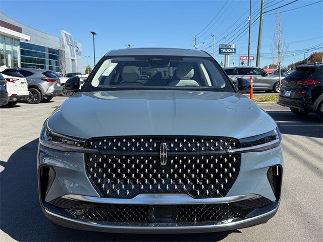 2026 Lincoln Nautilus Premiere photo 2