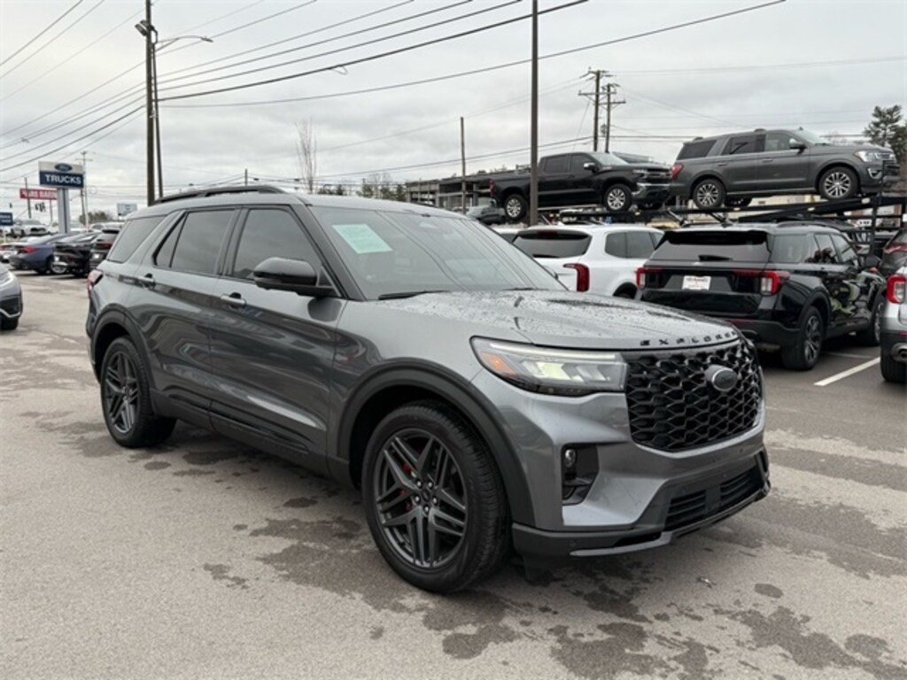 Used 2025 Ford Explorer ST SUV