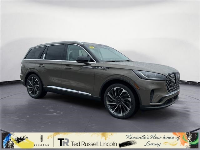 2025 Lincoln Aviator Reserve photo 3