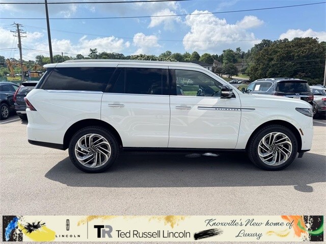2025 Lincoln Navigator Reserve photo 4