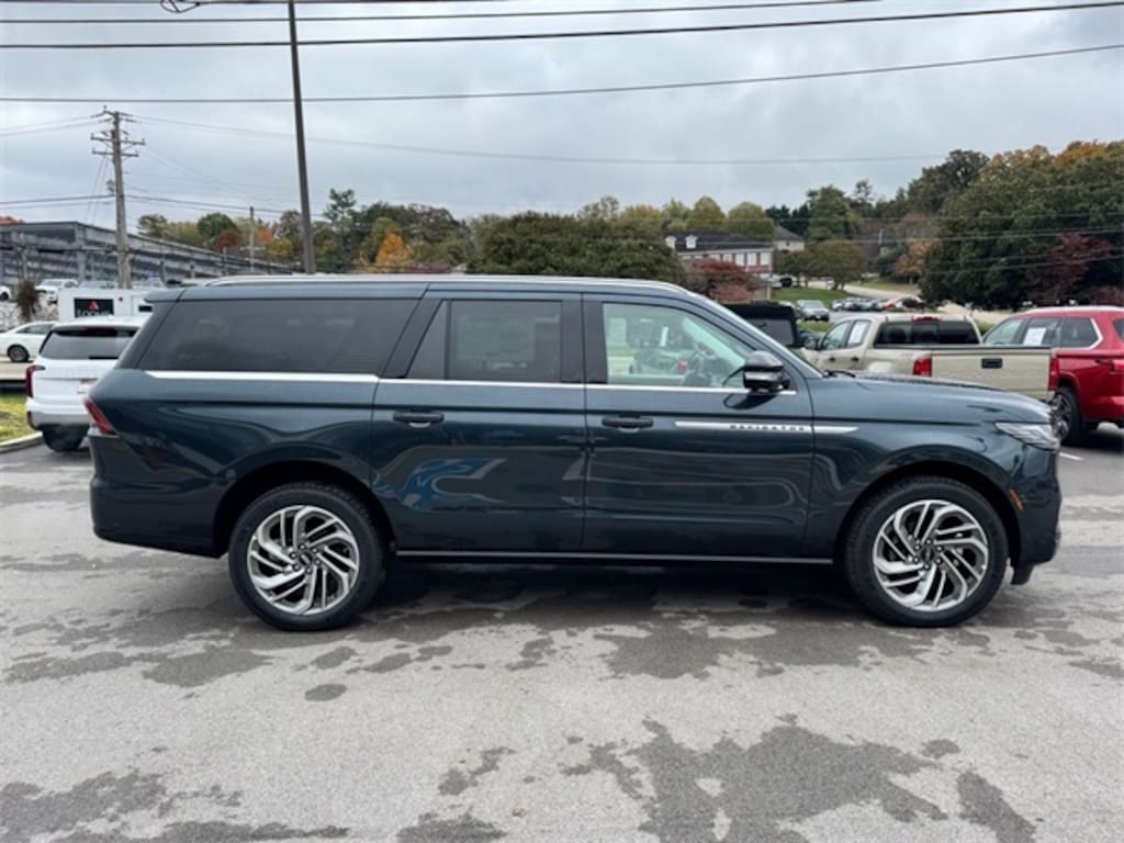 New 2025 Lincoln Navigator L Reserve SUV