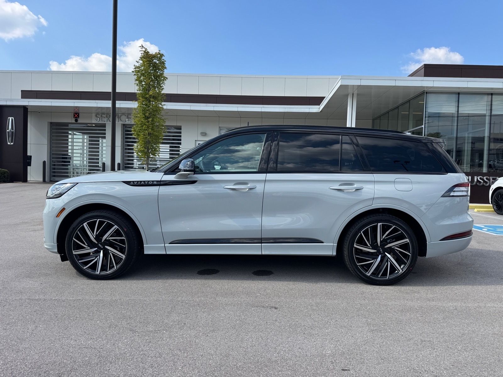 New 2027 Lincoln Aviator Black Label SUV