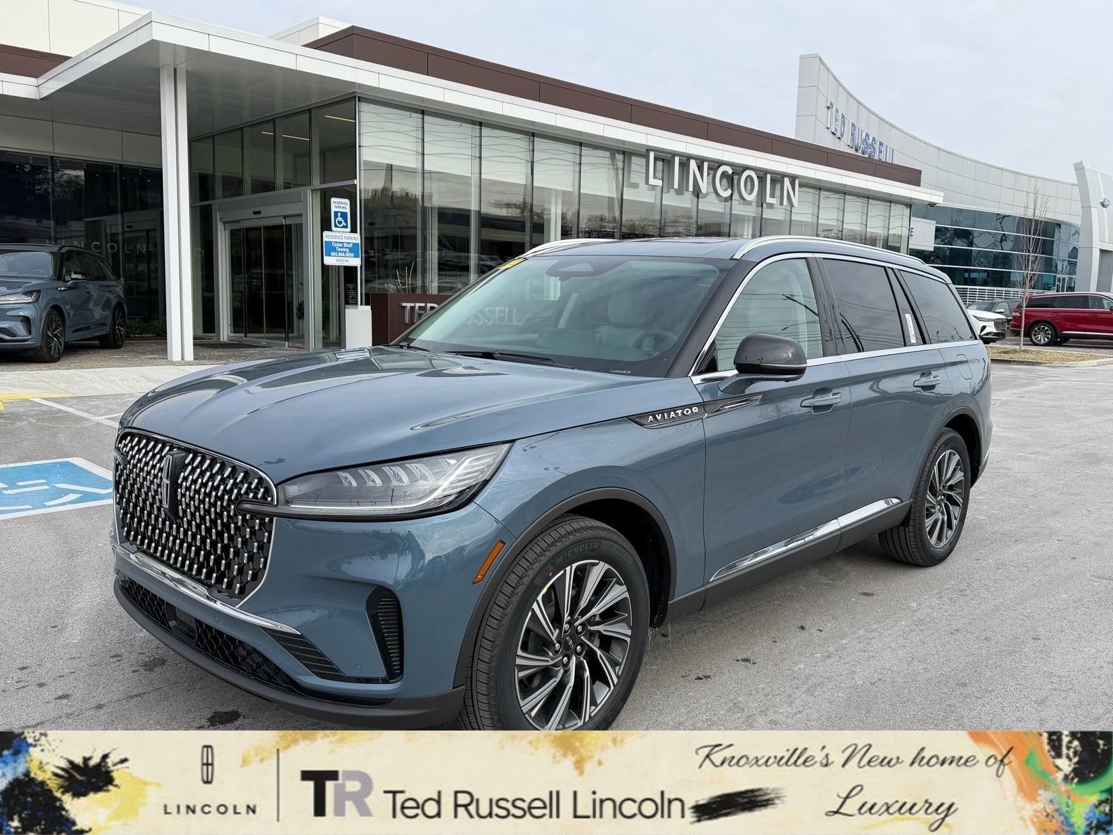 2026 Lincoln Aviator Premiere AWD's photo