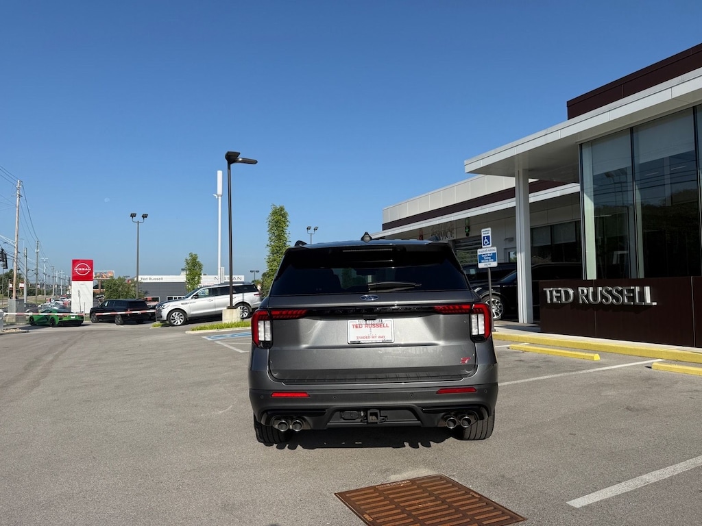 Used 2025 Ford Explorer ST SUV
