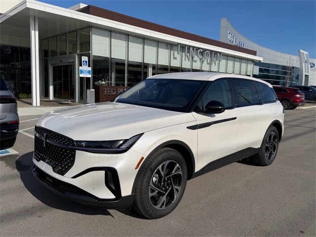 2025 Lincoln Nautilus Premiere's photo