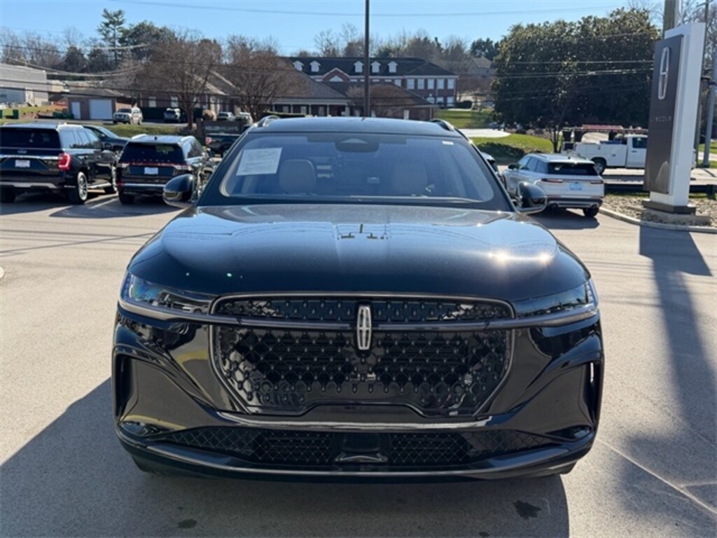 Used 2025 Lincoln Nautilus Reserve SUV