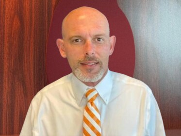 Staff member Kevin Fox from ID_19640d7123ba