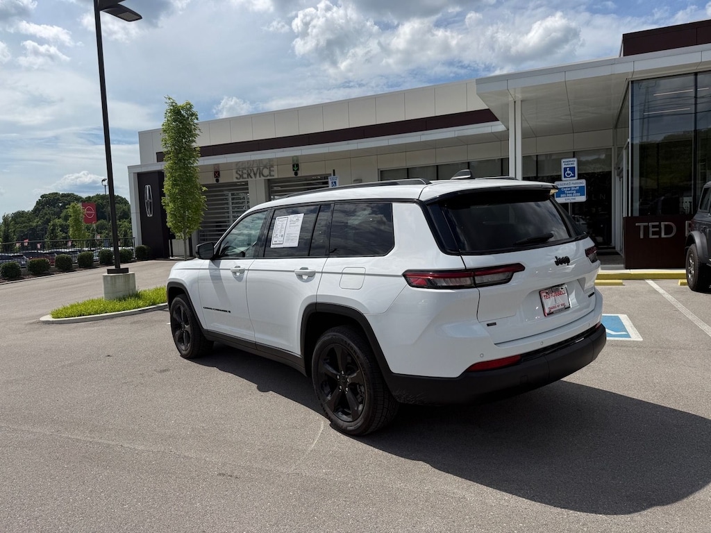 Used 2022 Jeep New Grand Cherokee Limited SUV