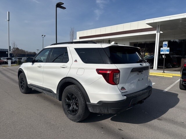 2022 Ford Explorer Timberline photo 2