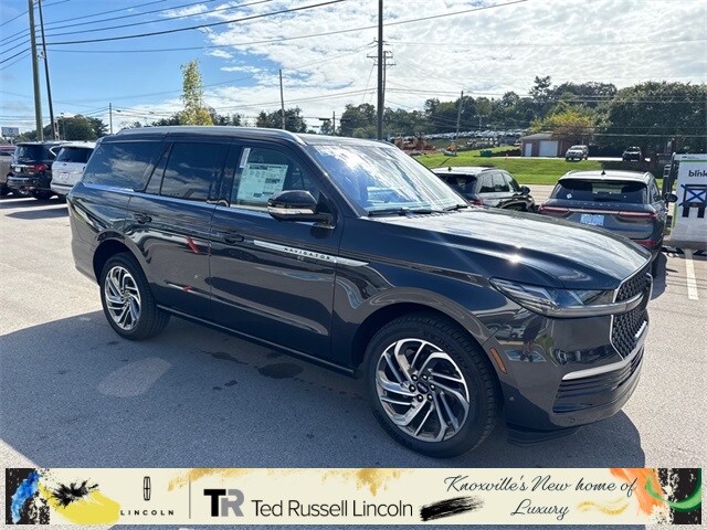 2025 Lincoln Navigator Reserve photo 3