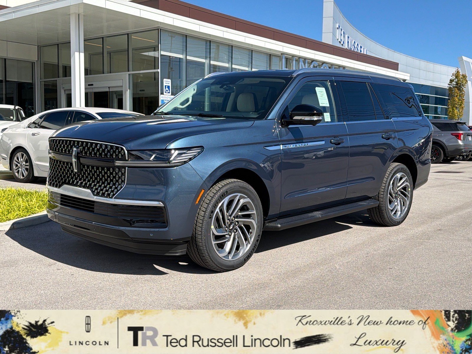 2027 Lincoln Navigator