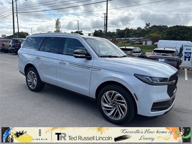 2025 Lincoln Navigator Reserve photo 3