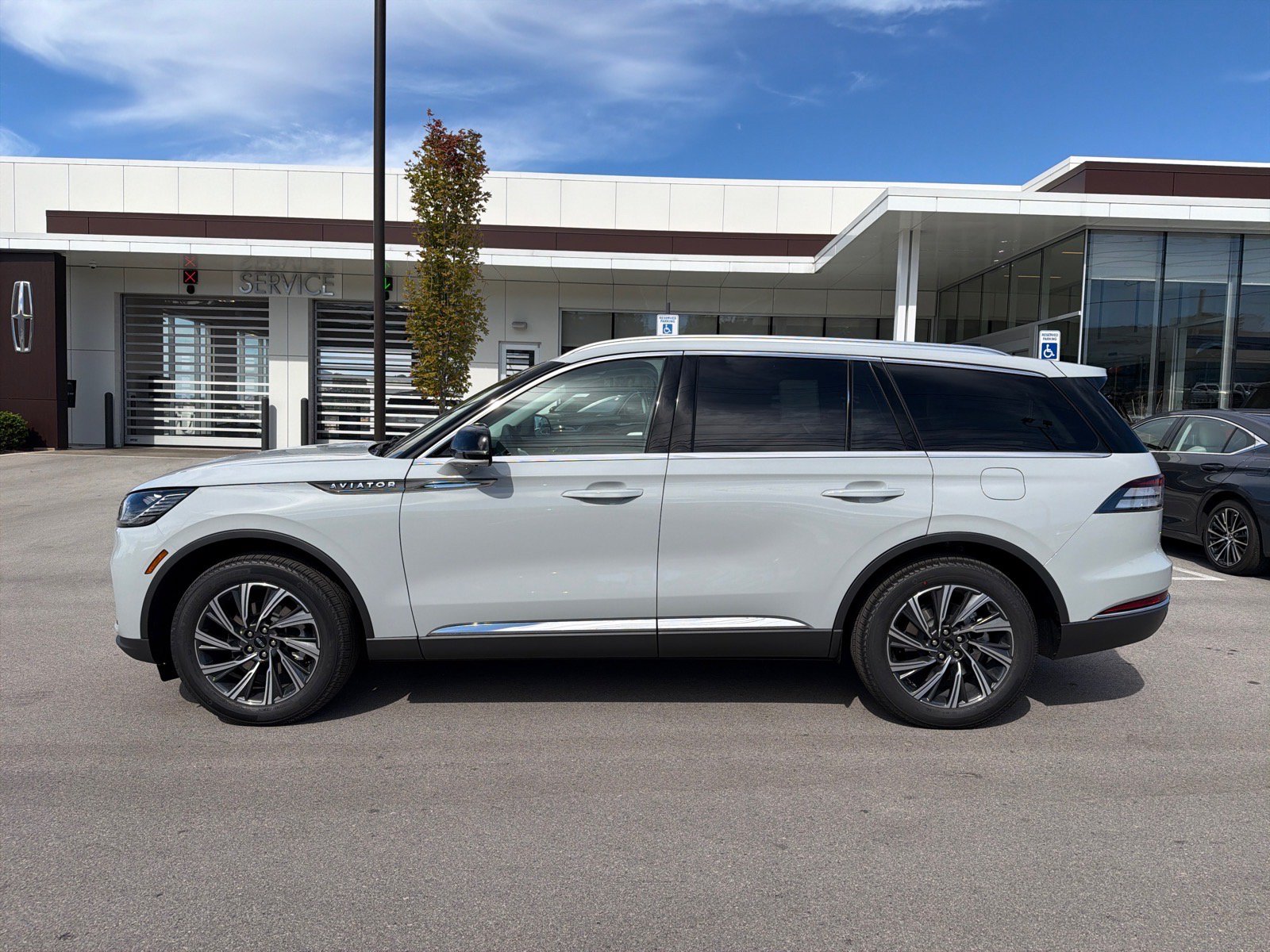 New 2027 Lincoln Aviator Premiere SUV