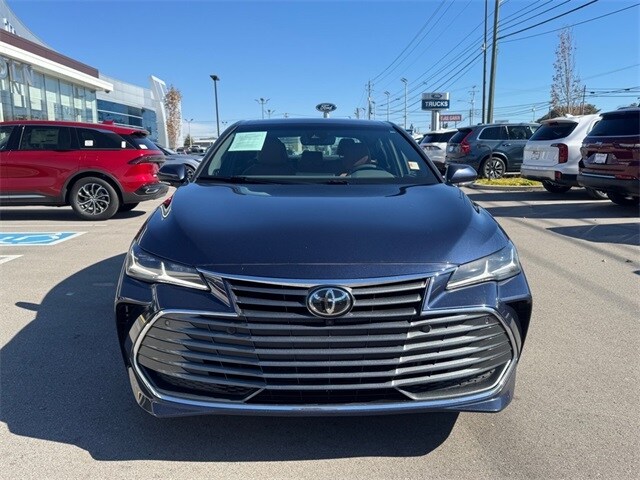 2020 Toyota Avalon Limited photo 2