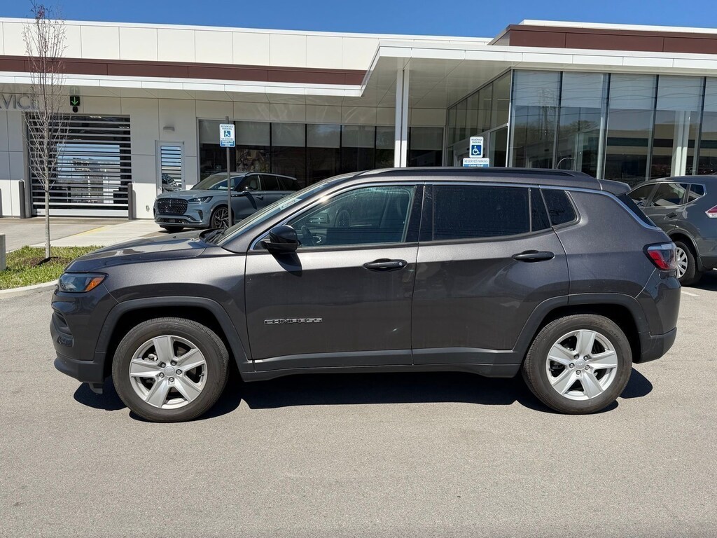 Used 2022 Jeep Compass Latitude SUV