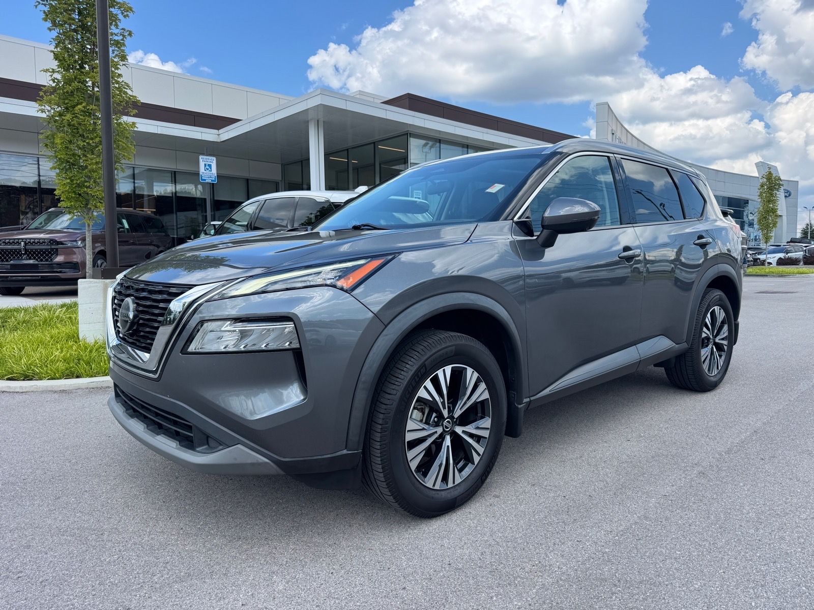 Used 2021 Nissan Rogue SV