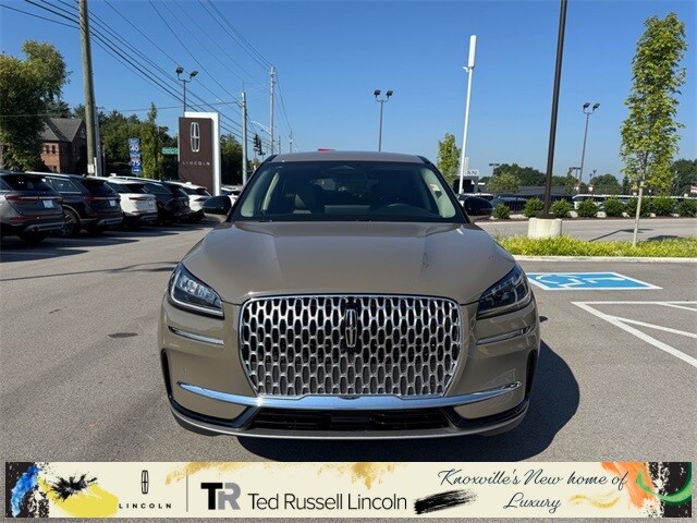 2025 Lincoln Corsair Premiere photo 2