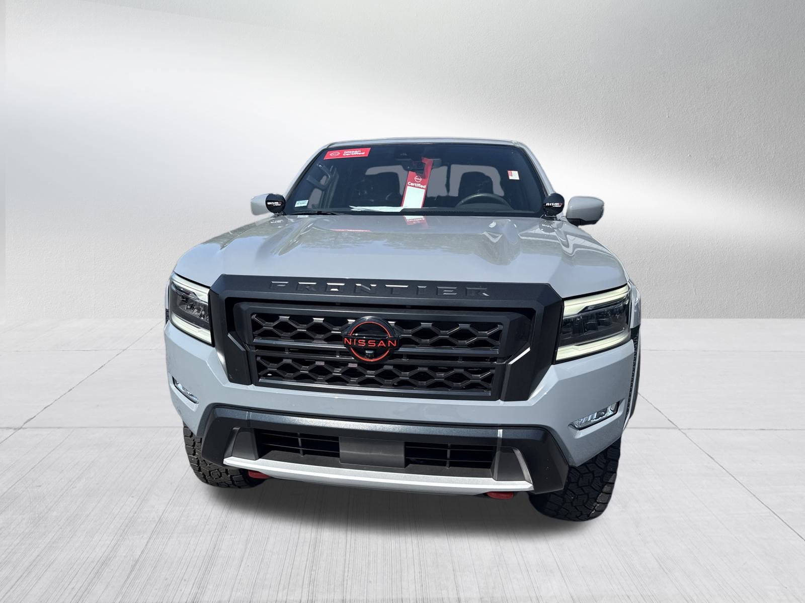 2023 Nissan Frontier PRO-4X photo 2
