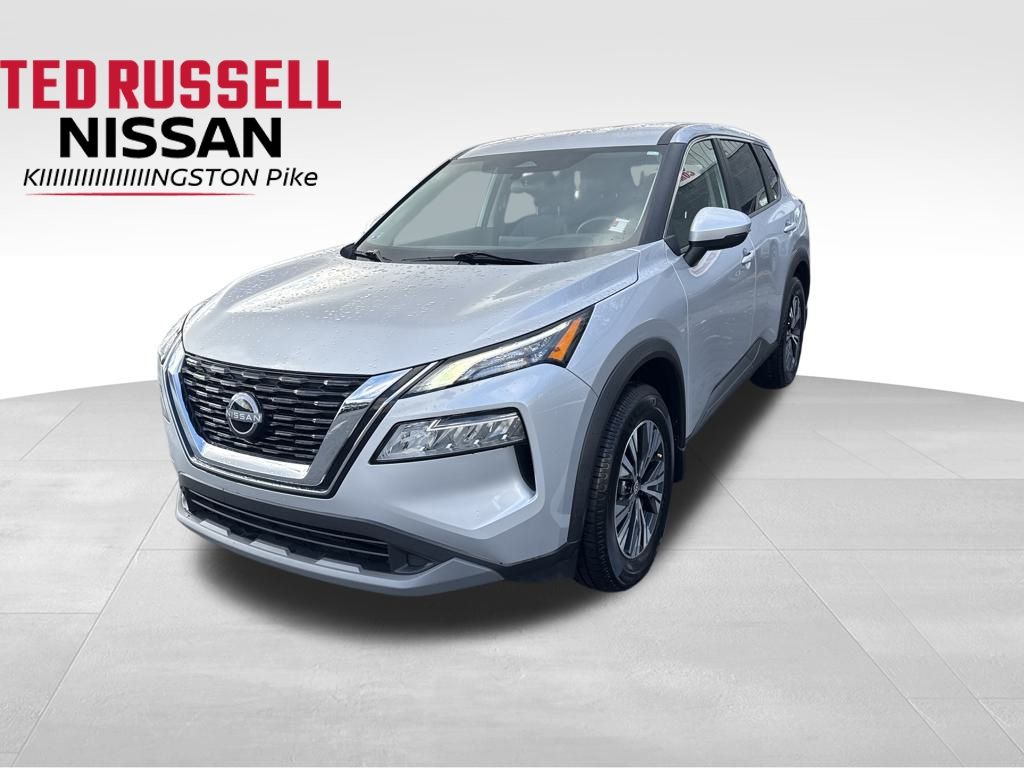 2022 Nissan Rogue SV's photo