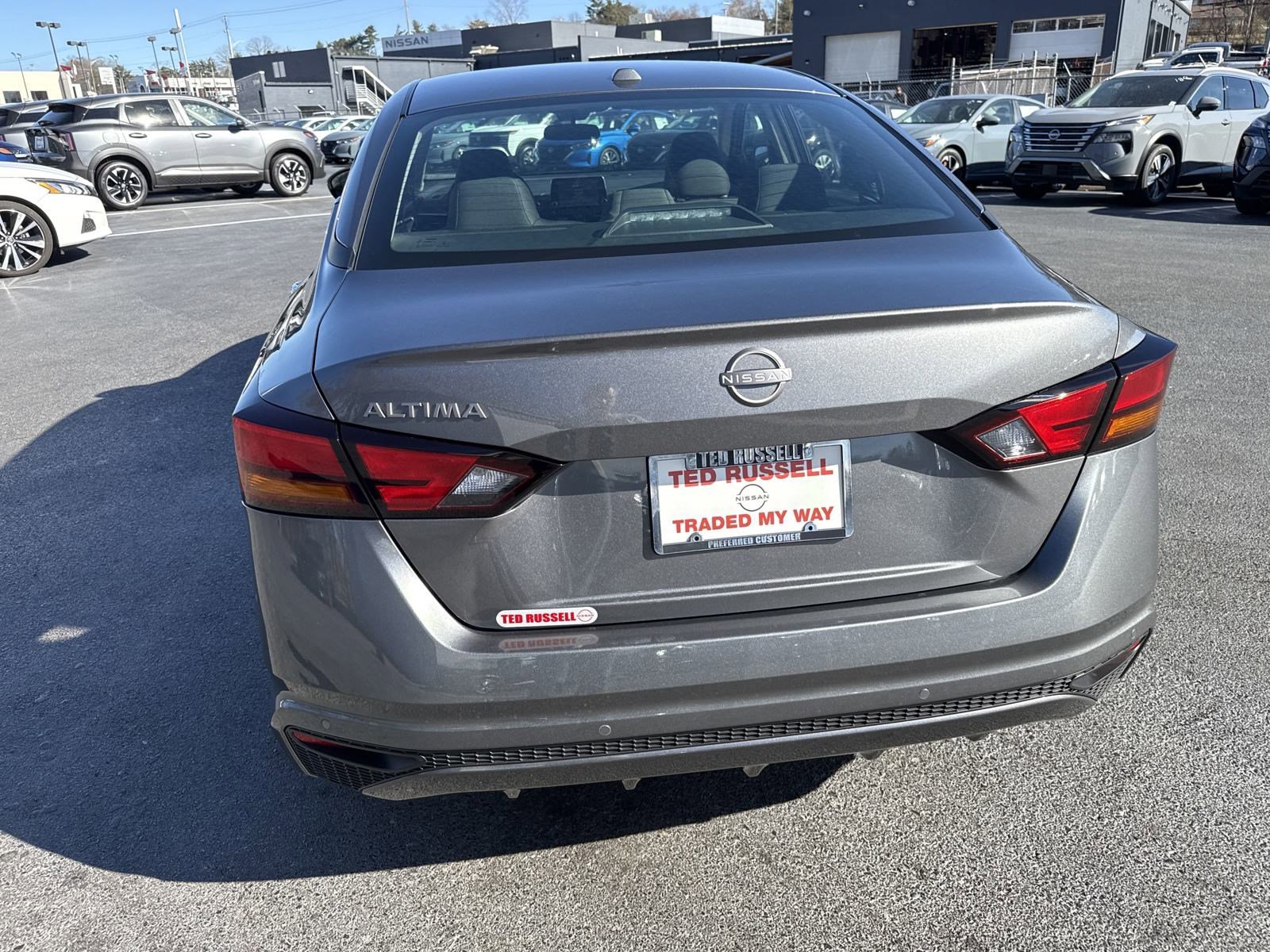 2025 Nissan Altima S photo 4