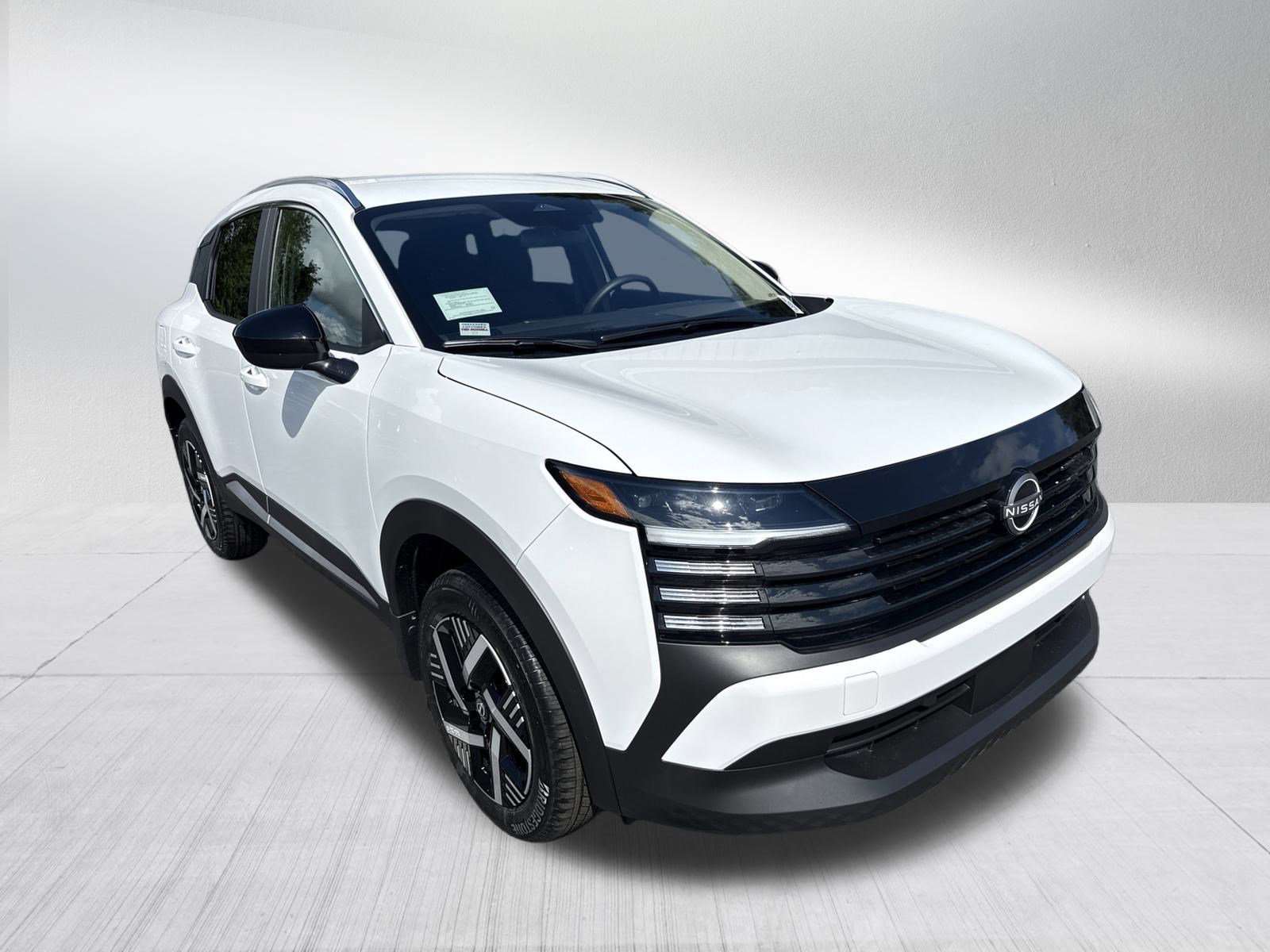 2026 Nissan Kicks SV photo 3