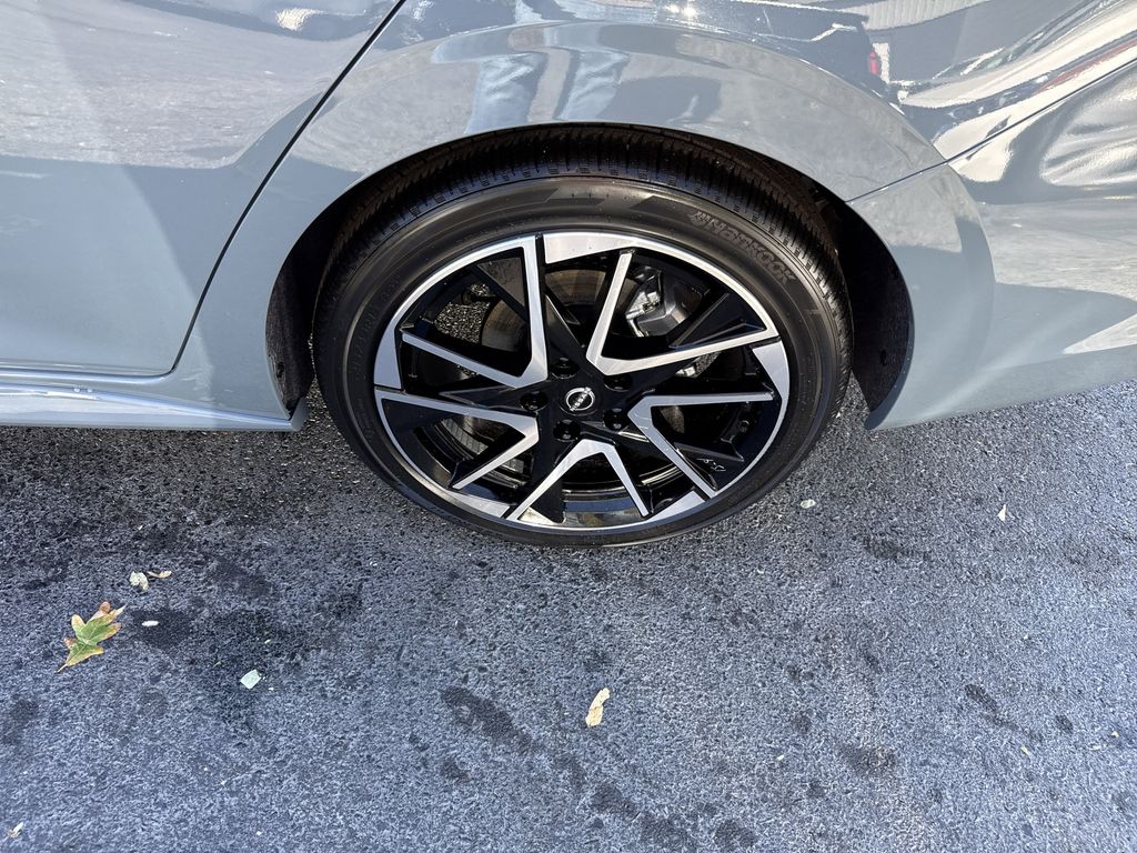 2025 Nissan Sentra SR - Photo 21