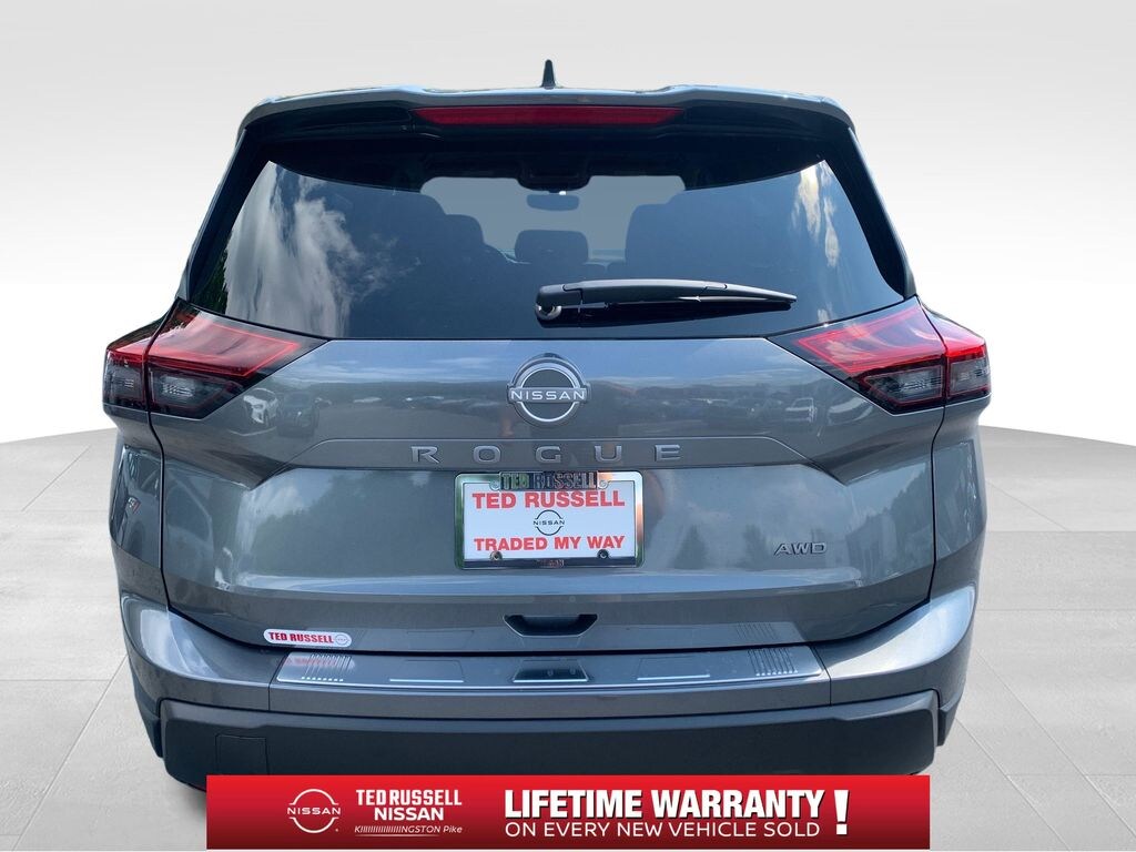 New 2026 Nissan Rogue SV SUV