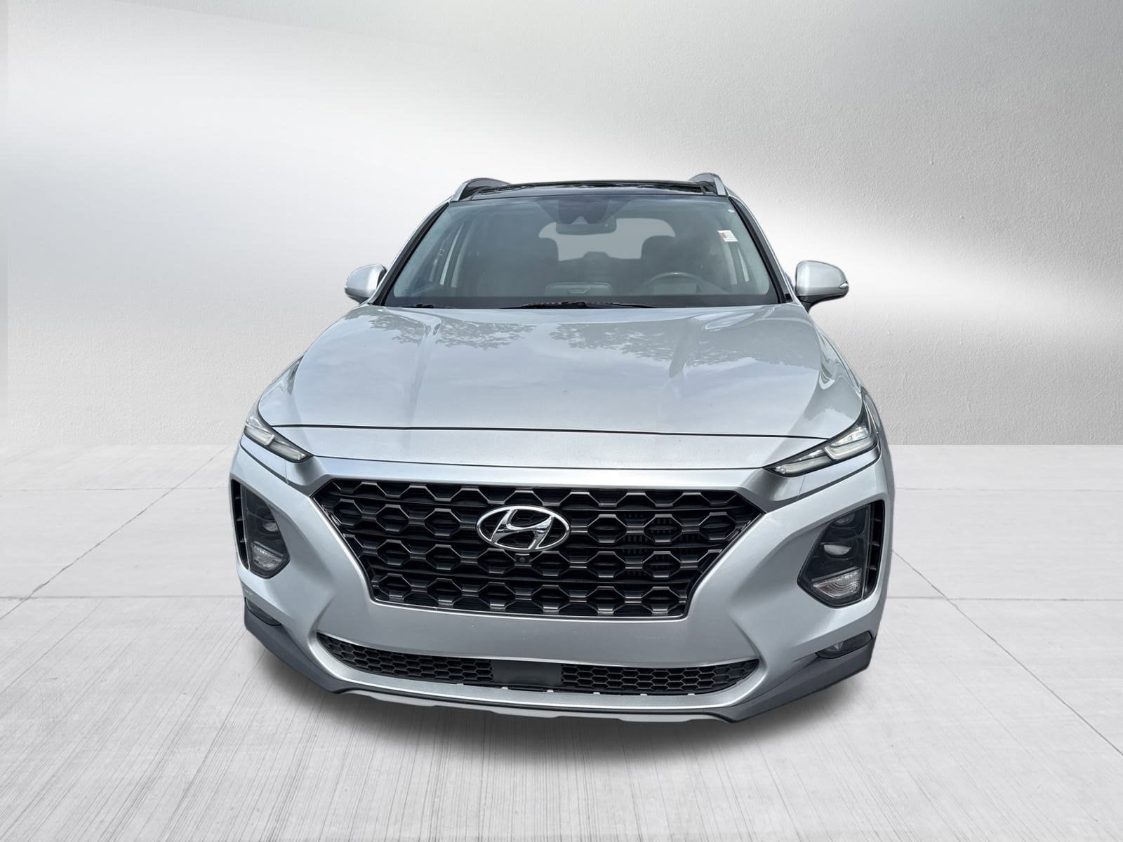 Used 2019 Hyundai Santa Fe Ultimate with VIN 5NMS53AAXKH066982 for sale in Knoxville, TN