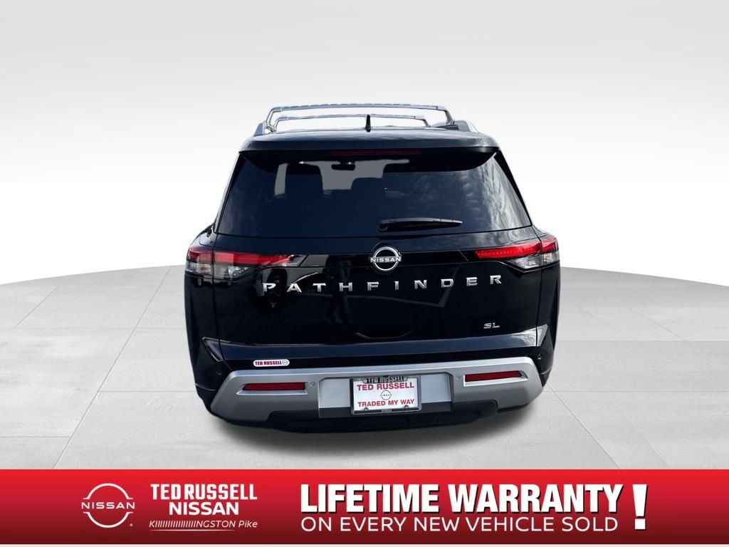 New 2025 Nissan Pathfinder SL SUV