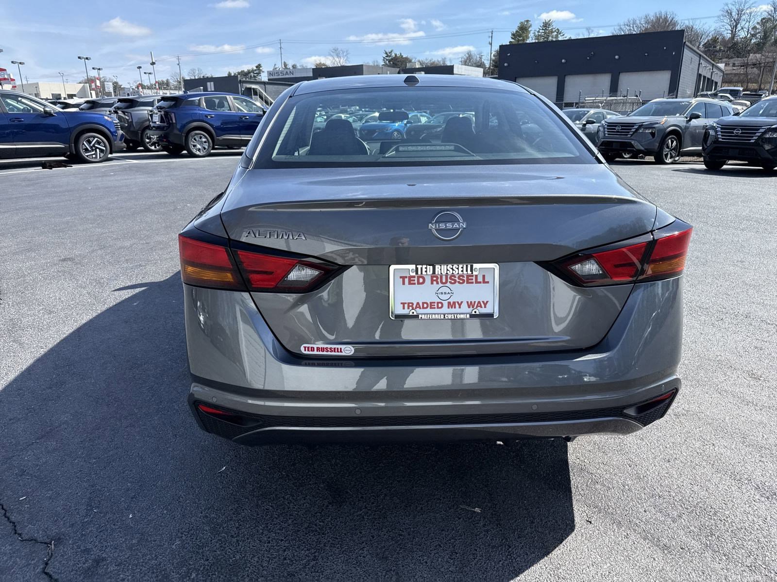 2025 Nissan Altima S photo 4